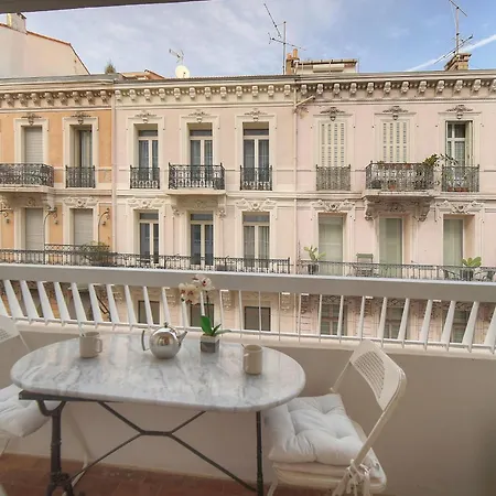 Frgk Victoria 3 1br Terrace, Ac & Ultra-fast Wi-fi *