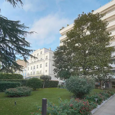 Frgk Victoria 3 1br Terrace, Ac & Ultra-fast Wi-fi Cannes