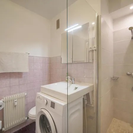 Frgk Victoria 3 1br Terrace, Ac & Ultra-fast Wi-fi *