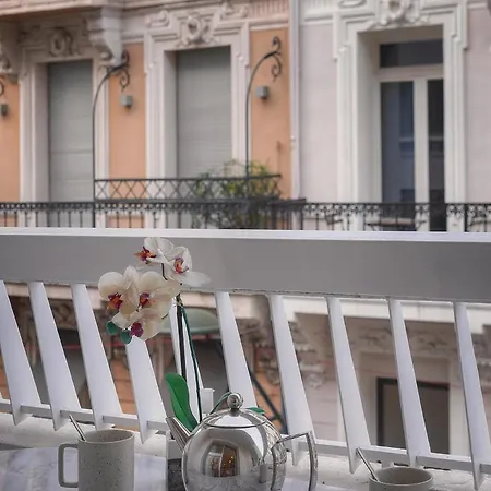 Lägenhet Frgk Victoria 3 1br Terrace, Ac & Ultra-fast Wi-fi Cannes