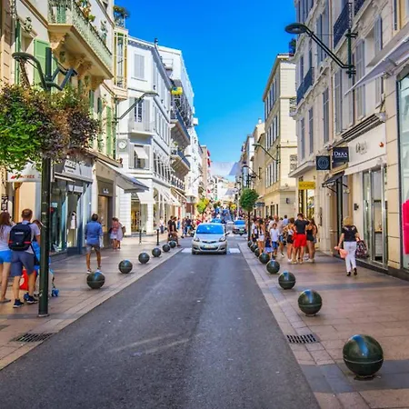 Apartment Frgk Victoria 3 Terrace, Ac & Ultra-fast Wi-fi Cannes