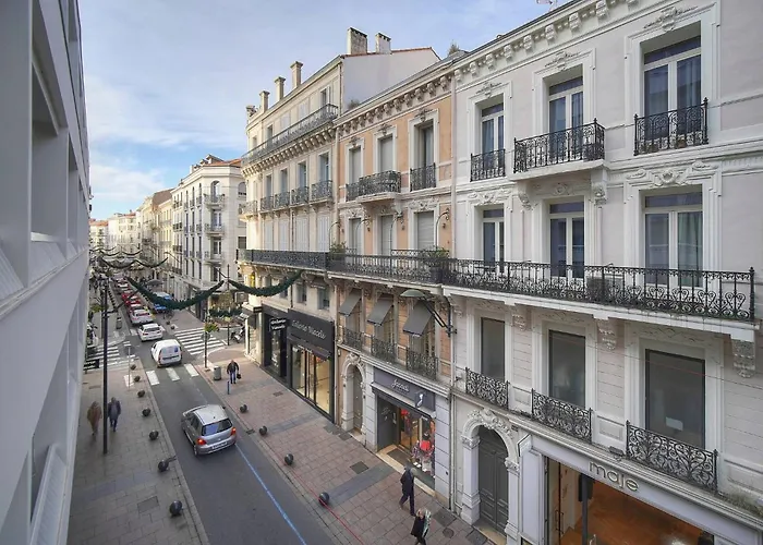 Frgk Victoria 3 1br Terrace, Ac & Ultra-fast Wi-fi شقة