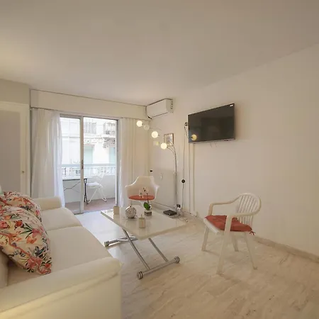 Frgk Victoria 3 1br Terrace, Ac & Ultra-fast Wi-fi דירה *